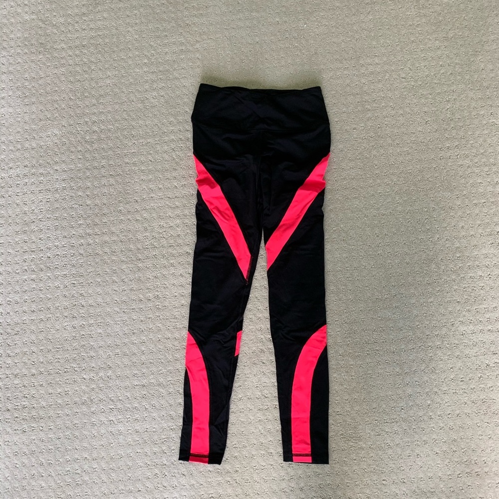 Black leggings